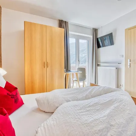 Garni Schmiedhof Bed & Breakfast *