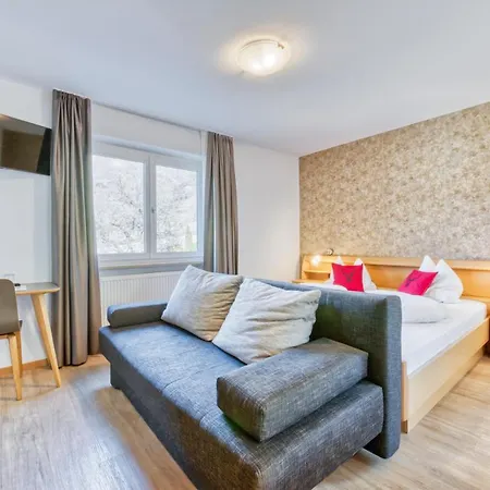 Garni Schmiedhof Bed & Breakfast *